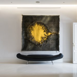 And then comes the sun  2012 |  220×200 cm­ | Recycled jute from Uruguay, India, Brasil, Velvet