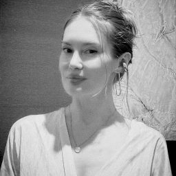 Masha GorodiLova @ Wall
