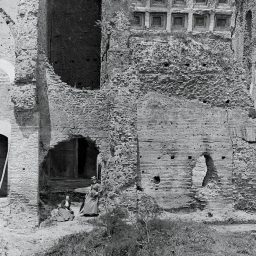 Women and Ruins