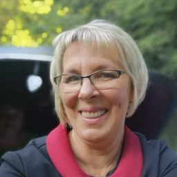 Diana  Behm 