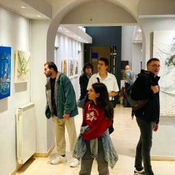 © RAW - Juanni Wang