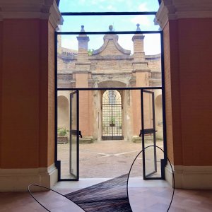 sculpture installed in the entrance hall of Palazzo del Vignola for the Open Doors residence, September 2021