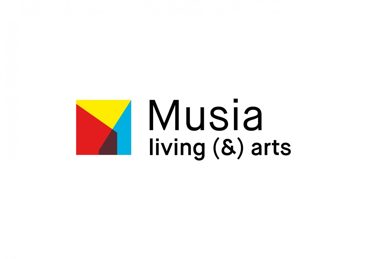 Musia living (&) arts