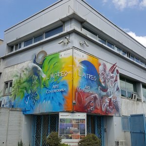   MitreoIside,s entrance with a work of Urban art